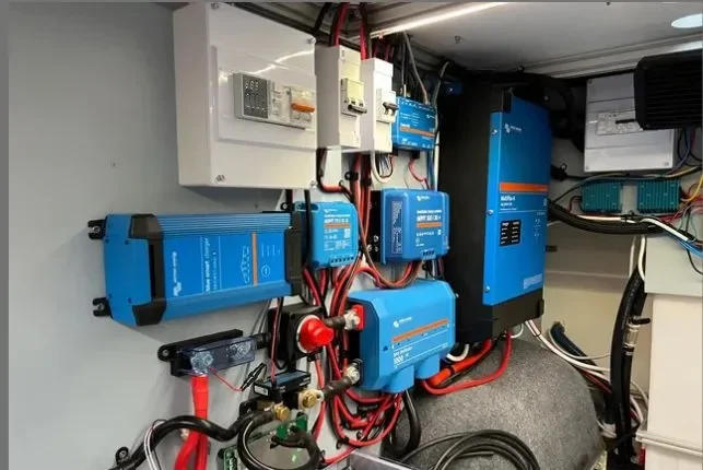 esquema eléctrico de camper o de caravana